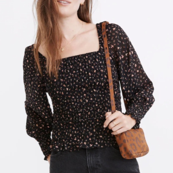 (Re)sourced Georgette Lucie Bubble-Sleeve Smocked Top in Stem Scatter - Picture 1 of 7